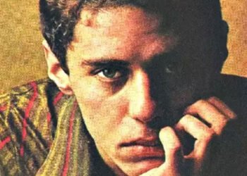 Chico Buarque, ainda jovem, causou alvoroço em Curitiba. Imagem: Reprodução.
