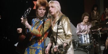David Bowie com Mick Ronson