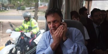 "Mas oi, é do celular do Aécio?", crônica de Alejandro Mercado