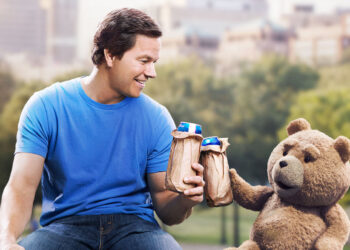 'Ted 2' faz humor apelativo e sem graça