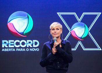 Programa de Xuxa estreia na Record entre mágoas e falta de identidade