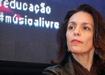 Cynara Menezes: “Cultura é abandonada tão logo o político se elege”