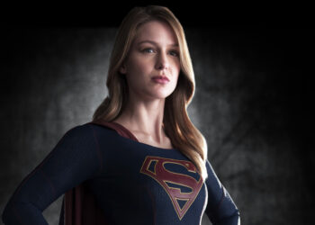 Impaciência prejudica estreia de 'Supergirl'