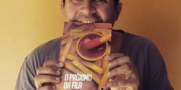 O Próximo da Fila Henrique Rodrigues