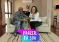 A cada um de seus entrevistados, Regina Volpato se entrega à desinteressada escuta de suas verdades. Foto: Divulgação.