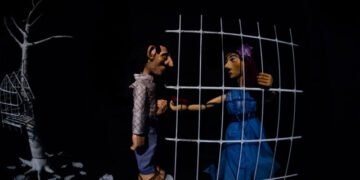 Querendo ter só para si a beleza, o personagem da peça 'Gaiolas' aprisiona sem saber que, na verdade, estaria acabando com os encantos. Foto: Divulgação.