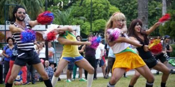 companhia toda deseo interpretando peça campeonato interdrag de gaymada