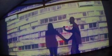 Em caso de emergência quebre o vidro