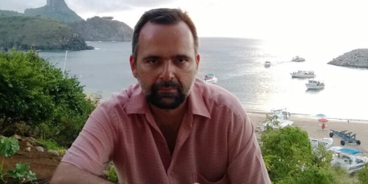 Carlos Marcelo - Presos no Praíso