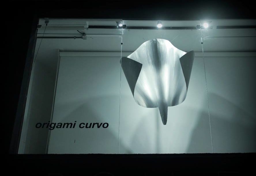 Exposição 'Origami Curvo', na Boiler Galeria