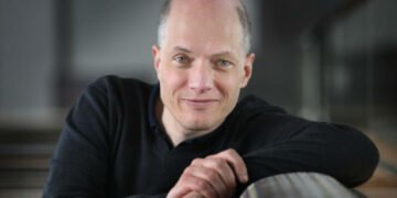 'O Curso do Amor': quem inventou o amor?