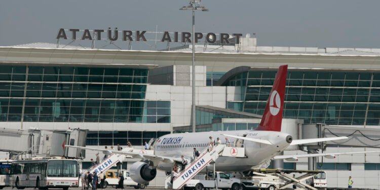 "Atatürk", crônica de Yuri Al'Hanati.