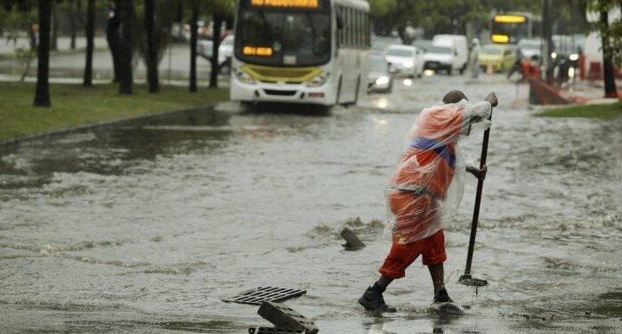 "Canto de gari", crônica de Henrique Fendrich.