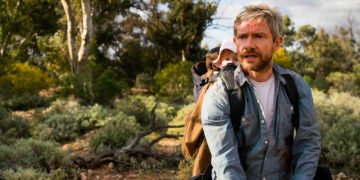 'Cargo' se apoia na imagem do pai com um bebê nas costas para ser lembrado num mar de filmes de zumbi