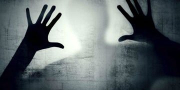 “Diante da lei”: o reflexo do passado em nosso presente