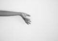 Ancestralidade e feminismo em ‘salt.’, da misteriosa Nayyirah Waheed