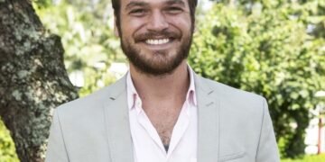 Emilio Dantas é Beto Falcão/Miguel na novela 'Segundo Sol'