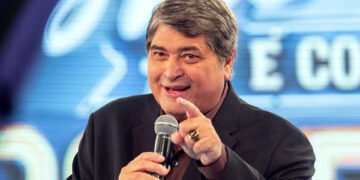 Agora é com quem mesmo?