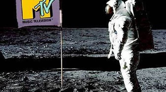 MTV popularizou suas vinhetas em uma programação totalmente dedicada aos jovens e adolescentes. Imagem: Reprodução.