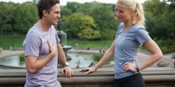 Mark Ruffalo e Gwyneth Paltrow como Adam e Phoebe: insegurança em razão da compulsão. Imagem: Divulgação.