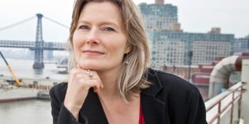 Praia de Manhattan Jennifer Egan Intrinseca