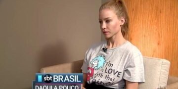 Modelo Najila Mendes de Souza em entrevista ao jornalista Roberto Cabrini. Imagem: Reprodução.