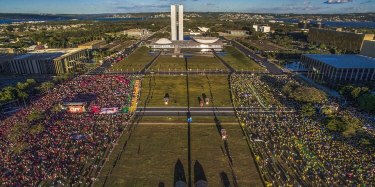17/04/2016- Brasília- DF, Brasil- Manifestantes contra o impeachment ocuparam a Esplanada dos Ministério. Imagem: Ricardo Stuckert/ Instituto Lula.