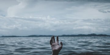 Quarenta e um afogados [Parte 1], crônica de Henrique Fendrich