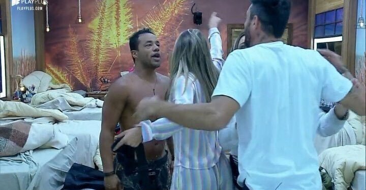Cena de briga durante 'A Fazenda'