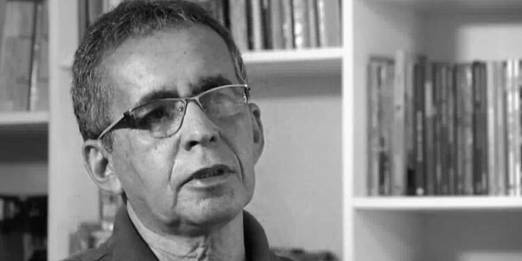 'Aberto está o inferno': a investigação literária de Antonio Carlos Viana