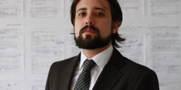 Mentiras, de Felipe Franco Munhoz, publicado pela Nós