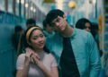 Lara Jean Covey (Lana Condor) e Peter Kavinsky (Noah Centineo) estão de volta em 'P.S. Ainda Amo Você'. Imagem: Divulgação/Netflix.