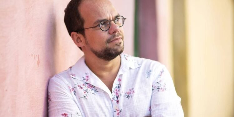 ‘Rua de dentro’: os caminhos óbvios de Marcelo Moutinho