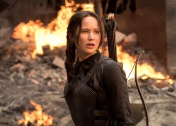 A atriz Jennifer Lawrence deu vida à heroína Katniss Everdeen na adaptação da trilogia para o cinema. Imagem: Divulgação