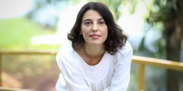 Giovana Madalosso, autora de Suíte Tóquio