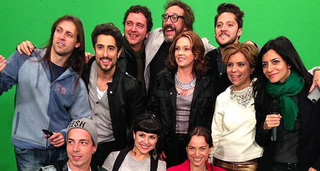 A MTV marcou pela suas gerações de VJs que falavam de diversos temas. Imagem: Reprodução.
