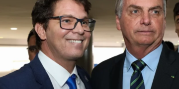 Mario Frias e o presidente Jair Bolsonaro