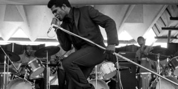 James Brown ganhará minissérie documental produzida por Mick Jagger e Questlove