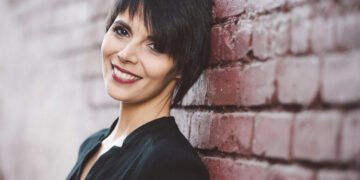 'O Coração Às Vezes Para de Bater' nos leva de volta à melancolia da adolescência