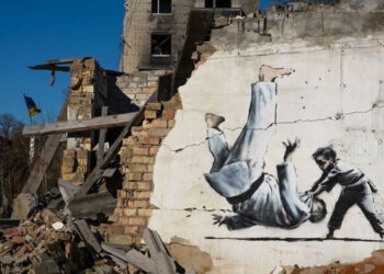 Obras de Banksy surgem em meio à guerra na Ucrânia