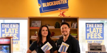 ‘Blockbuster’ até se esforça, mas não dá conta de fazer humor de qualidade