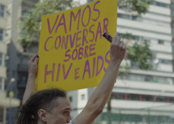 'Deus tem AIDS' reivindica uma nova discussão sobre a doença