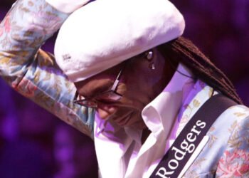 Nile Rodgers carrega muito talento e hits em sua carreira de quase 50 anos. Imagem: Imagem: Divulgação.
