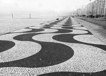 Calçadão de Copacabana. Imagem: Sebastião Marinho / Agência O Globo / Reprodução.