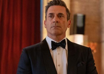 Jon Hamm volta à boa forma com Coop. Imagem: Apple TV+ / Divulgação.