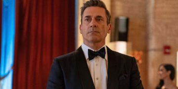 Jon Hamm volta à boa forma com Coop. Imagem: Apple TV+ / Divulgação.