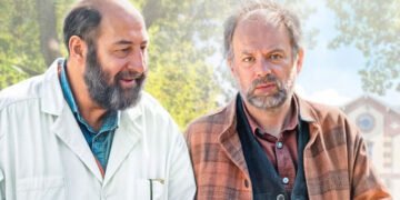 Kad Merad e Denis Podalydès protagonizam a sensível obra de Costa-Gavras. Imagem: KG Productions / Divulgação.