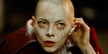 Emma Stone retoma parceria com o cineasta grego em 'Bugonia'. Imagem: Focus Features / Divulgação.