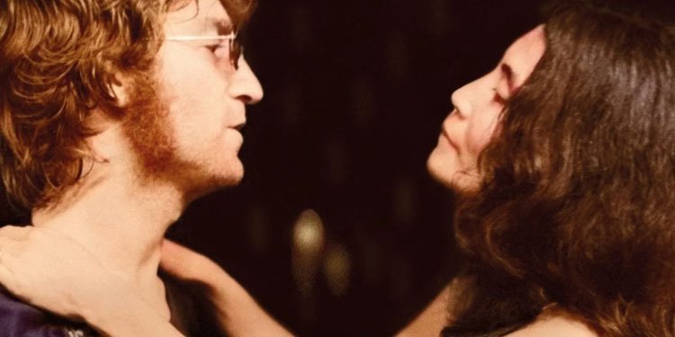 Um dos registros de 'One to One: John & Yoko'. Imagem: Mercury Studios / Divulgação.
