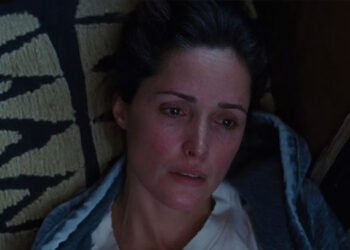 Rose Byrne brilha em 'Se Eu Tivesse Pernas, Eu Te Chutaria'. Imagem: A24 / Divulgação.